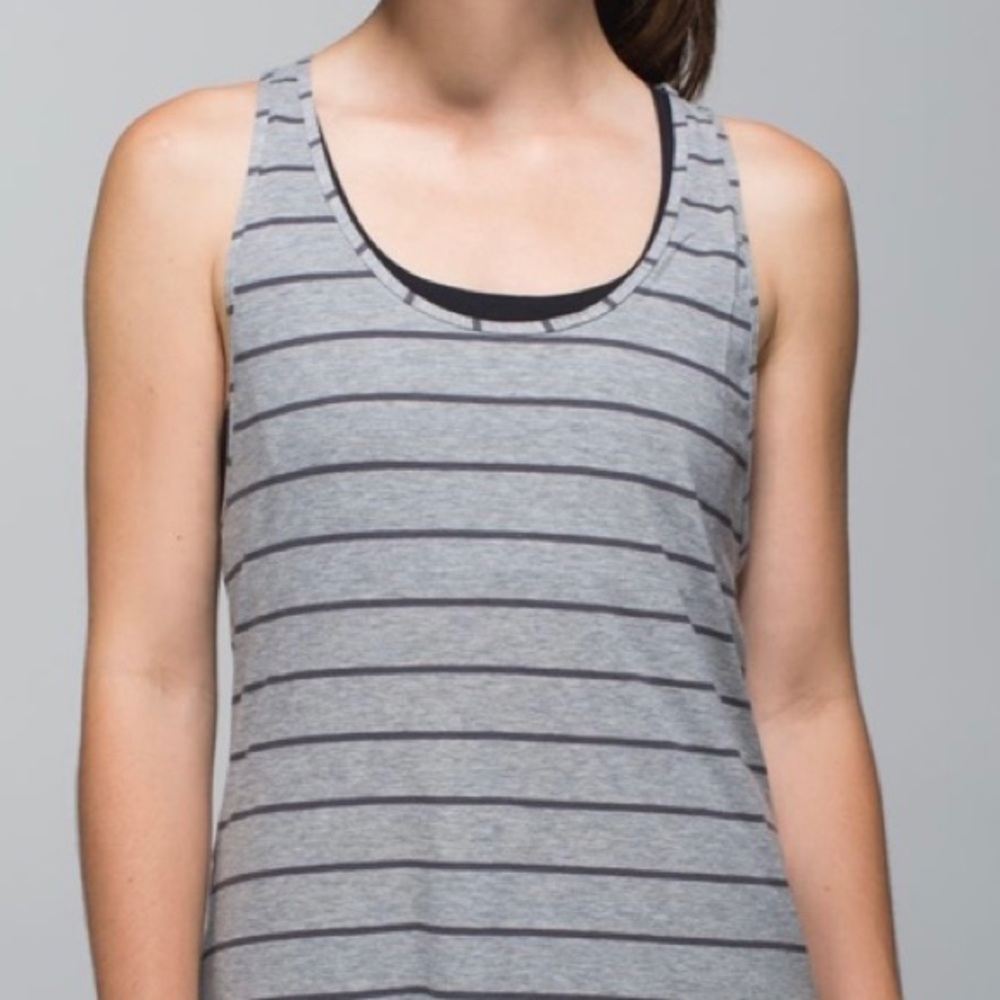 Lululemon Om Racerback
Cayman Stripe Heathered Grey. Size 6
